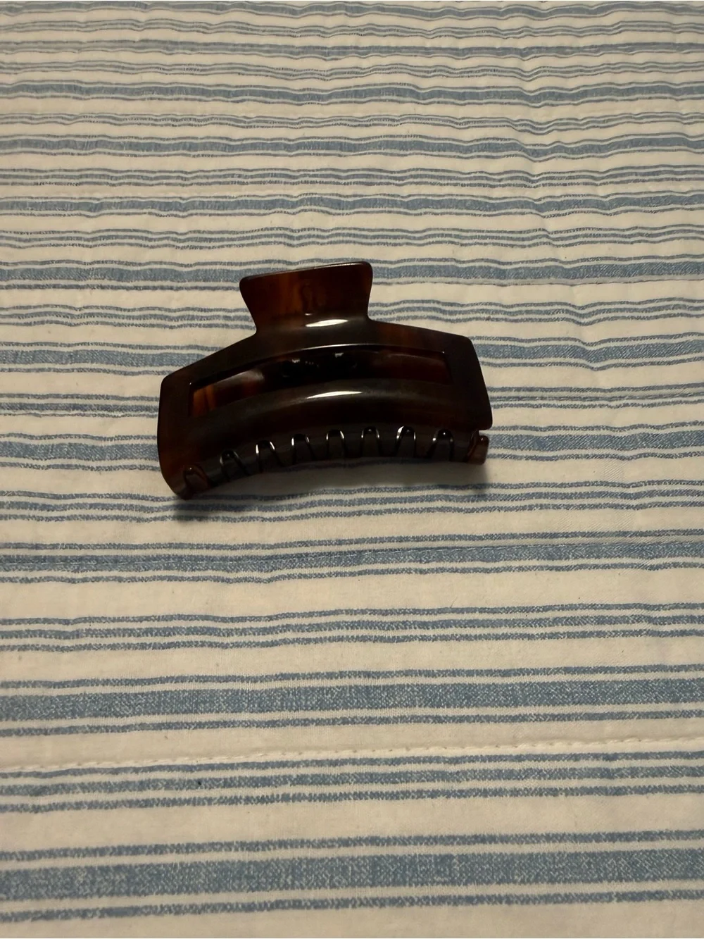 lululemon Large Dark Tortoise Shell Hair Claw Clip